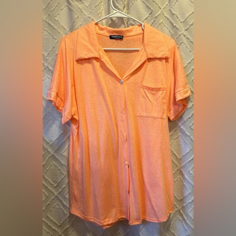 Super lightweight top. Gorgeous color. Size large.